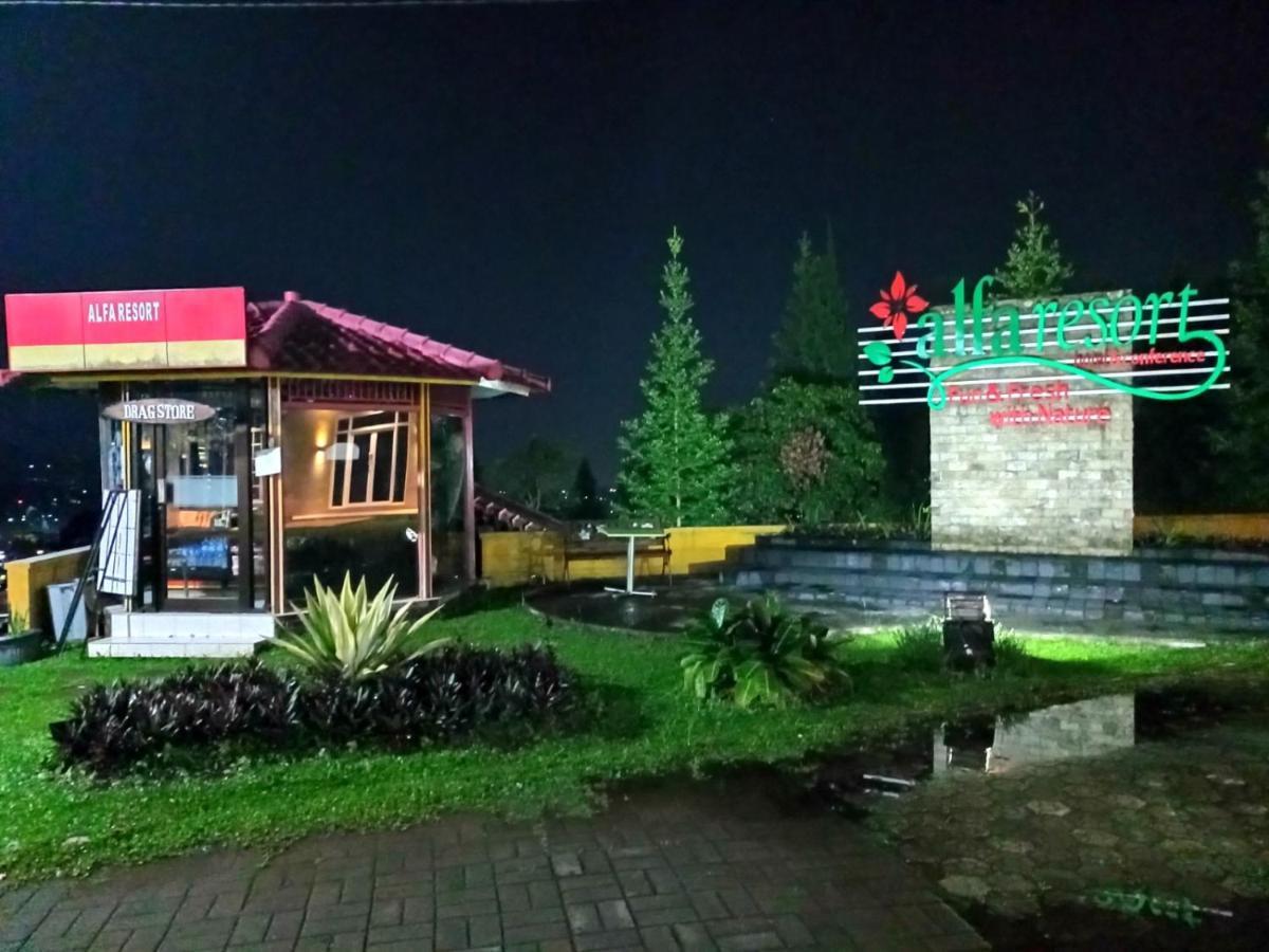 Alfa Resort Hotel And Conference Puncak Dış mekan fotoğraf