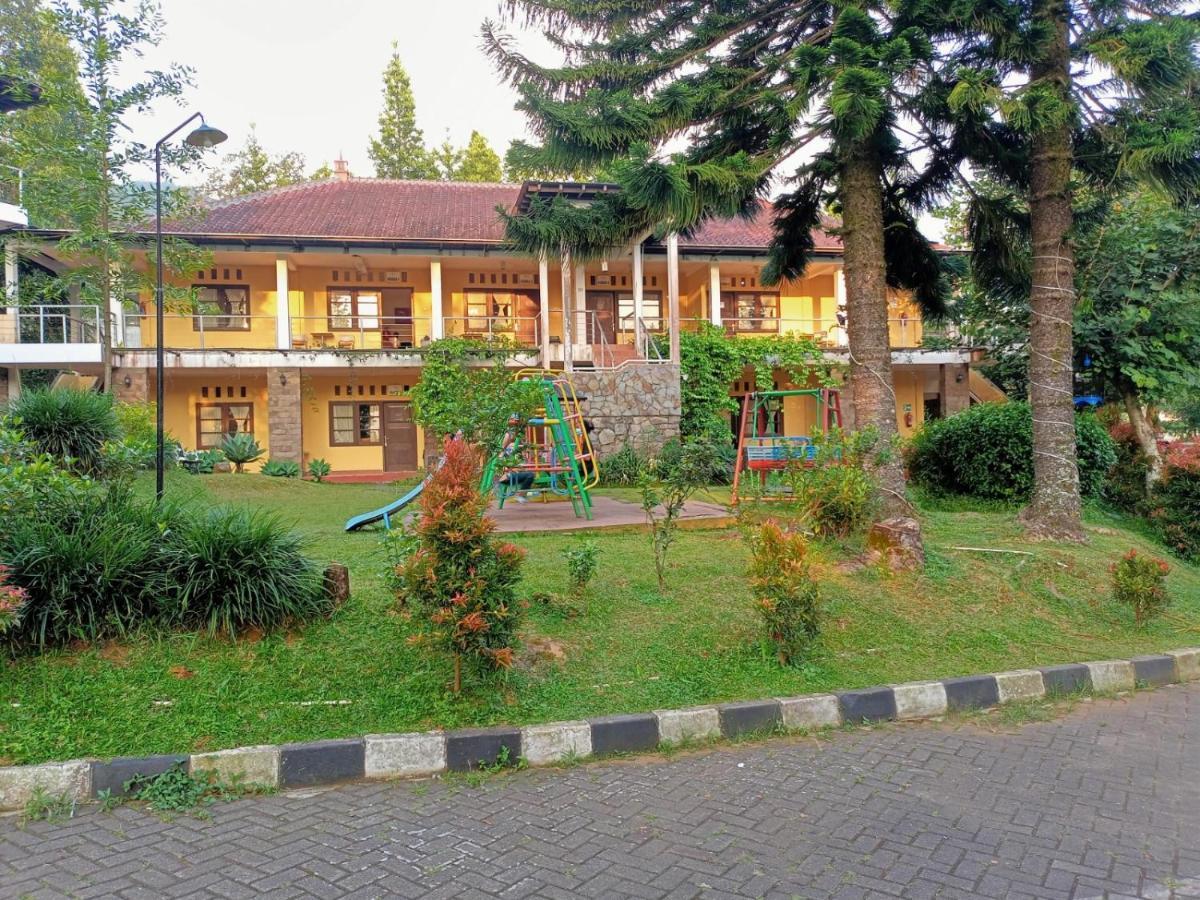 Alfa Resort Hotel And Conference Puncak Dış mekan fotoğraf