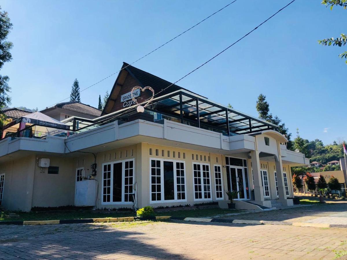 Alfa Resort Hotel And Conference Puncak Dış mekan fotoğraf