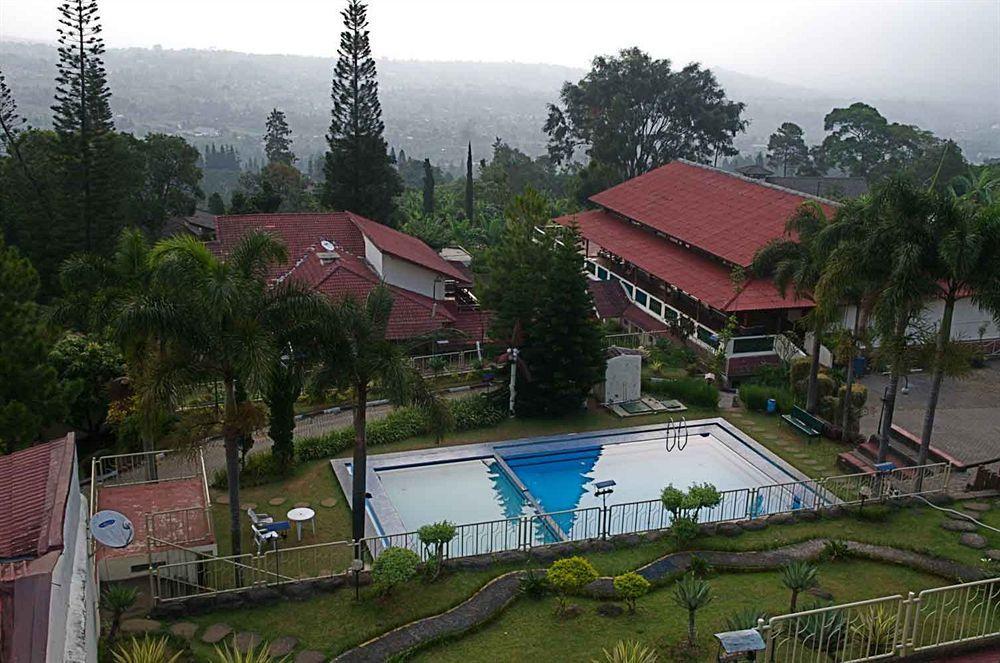 Alfa Resort Hotel And Conference Puncak Dış mekan fotoğraf