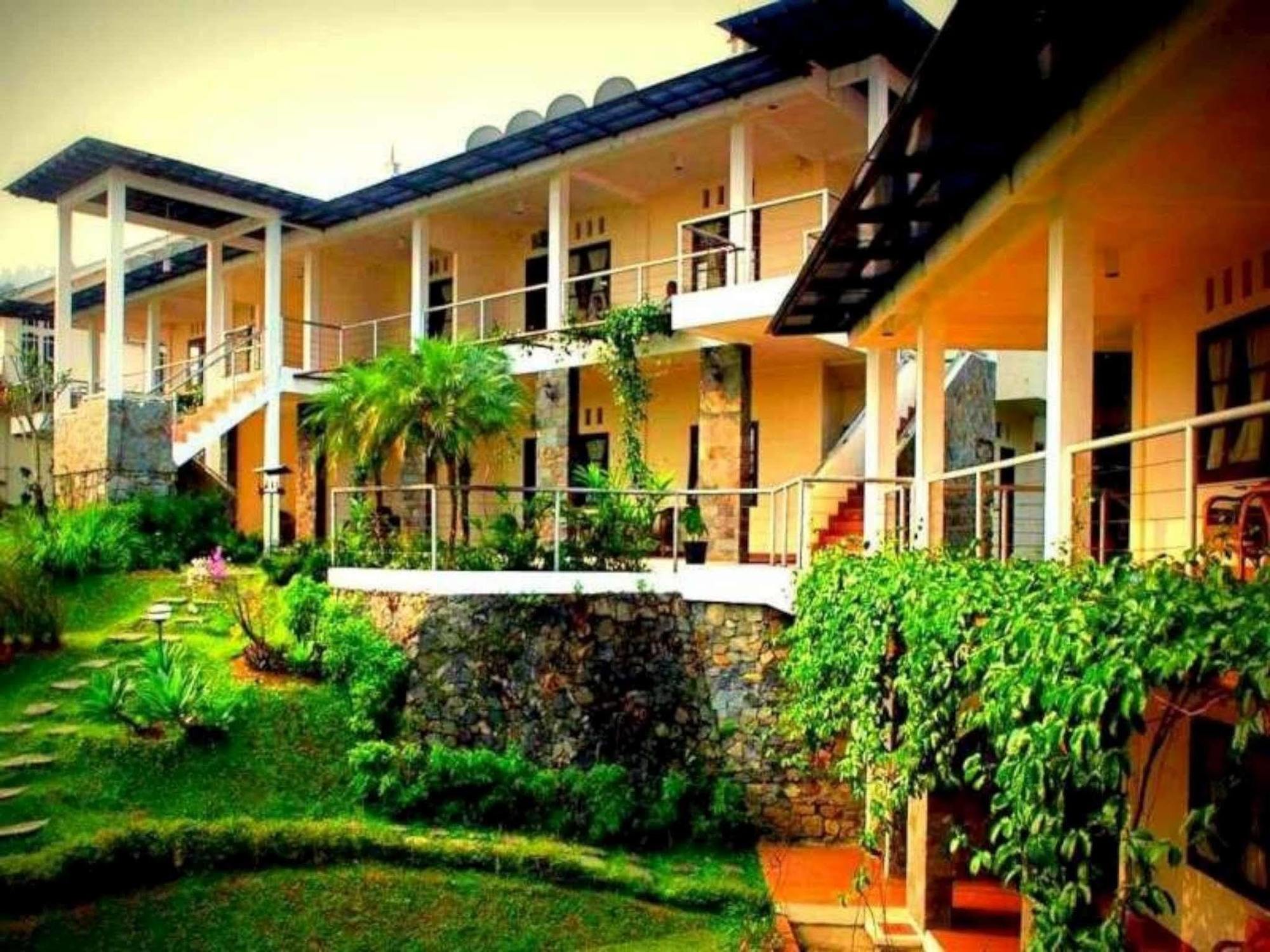 Alfa Resort Hotel And Conference Puncak Dış mekan fotoğraf