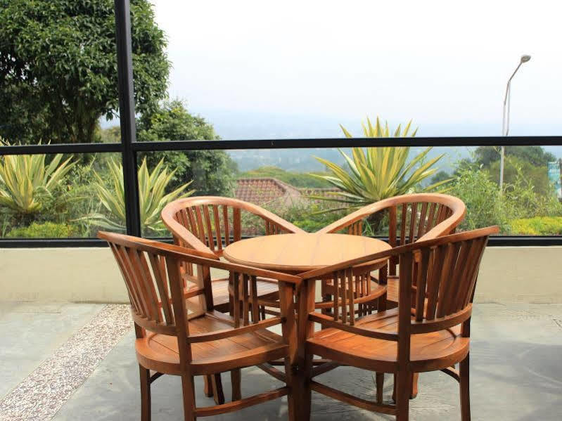 Alfa Resort Hotel And Conference Puncak Dış mekan fotoğraf